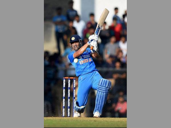 ధోని 68 నాటౌట్