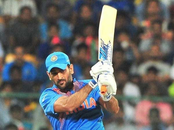 మోస్ట్ సక్సెస్ఫుల్ కెప్టెన్గా ధోనీ