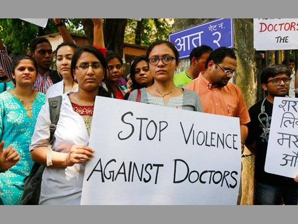 రెసిడెంట్ డాక్టర్లకు ఎఫ్టిఎంటిఎ మద్దతు