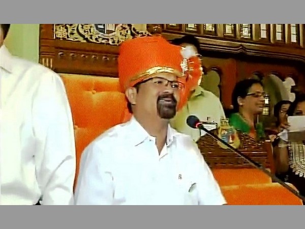 వైద్యులకు బీఎంసీ షోకాజ్