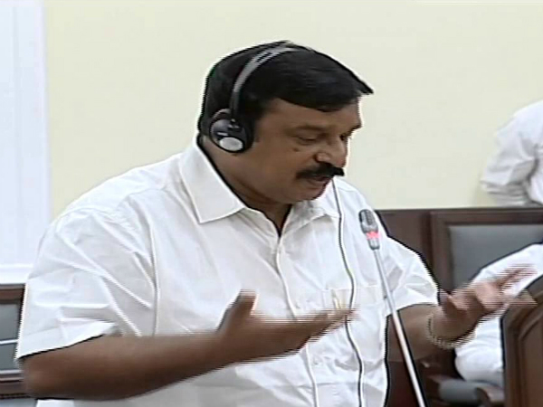 స్కాం ప్రశ్నించినందుకు..
