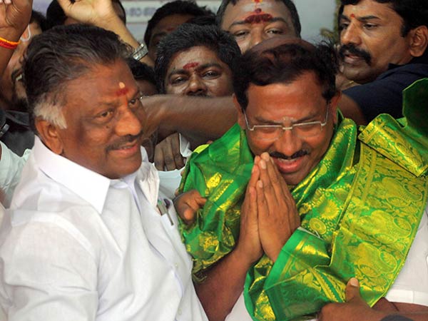 నిజాలు బయటకురావాలని