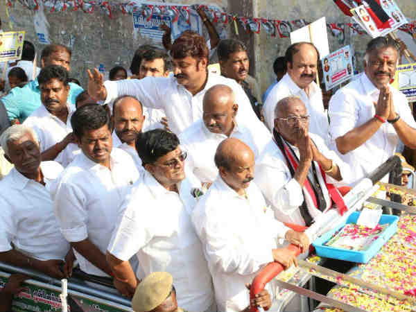 డబ్బులు పంచడానికి కొత్త ఎత్తులు
