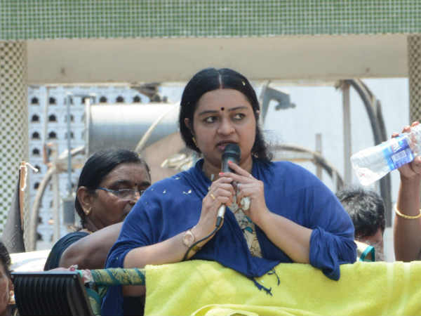శశిక ఫ్యామిలీ టార్గెట్ నేనే