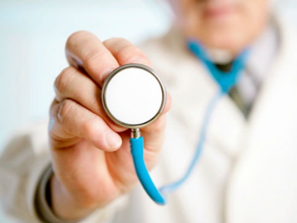 Mumbai doctors' strike: 4,000 medicos go on mass leave protesting attacks by patients' kin Mumbai doctors' strike: 4,000 medicos go on mass leave protesting attacks by patients' kin