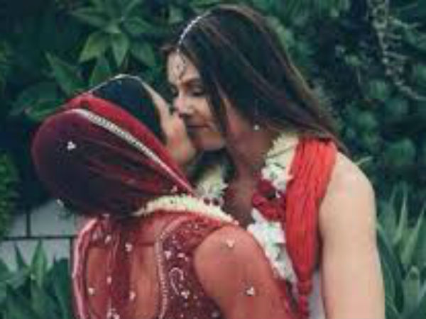 Lovewins: Two girls from bangalore elope, 'marry' each other and absconded Lovewins: Two girls from bangalore elope, 'marry' each other and absconded