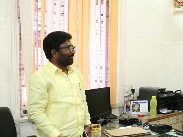 FIR filed against Shiv Sena MP Ravindra Gaikwad FIR filed against Shiv Sena MP Ravindra Gaikwad