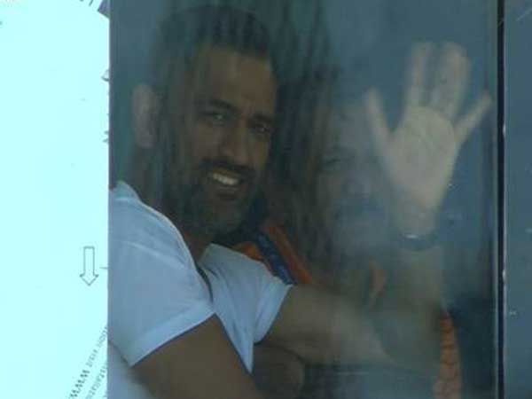 India vs Australia: MS Dhoni pays a visit on final day of third Test at Ranchi India vs Australia: MS Dhoni pays a visit on final day of third Test at Ranchi