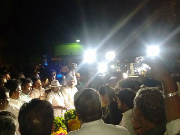 Slipper hurled at Union Min Radhakrishnan at last rites of JNU student Muthukrishnan in Salem Slipper hurled at Union Min Radhakrishnan at last rites of JNU student Muthukrishnan in Salem