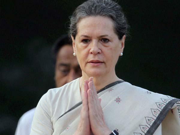 Sonia, Rahul return to India from US Sonia, Rahul return to India from US