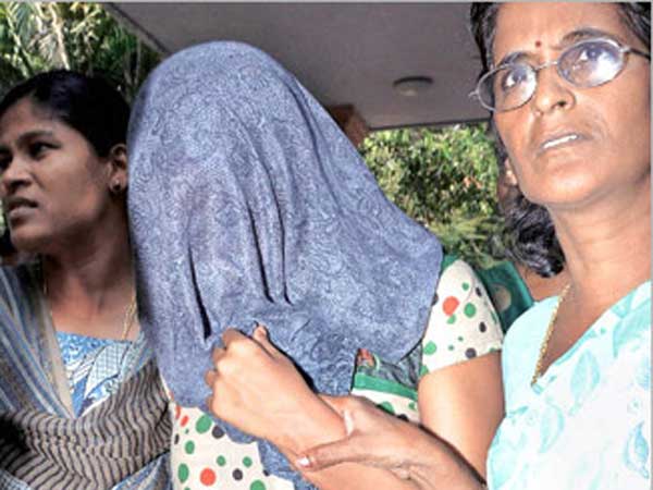 దాంతో తప్పించుకు తిరిగాడు...