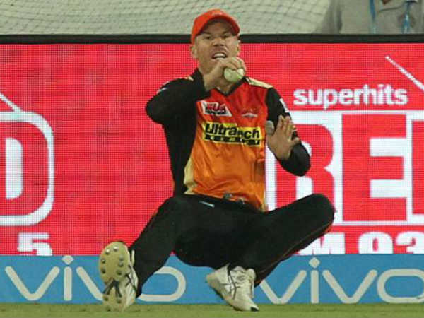 SRH vs DD: I hurt myself on the rib cage, reveals David Warner SRH vs DD: I hurt myself on the rib cage, reveals David Warner