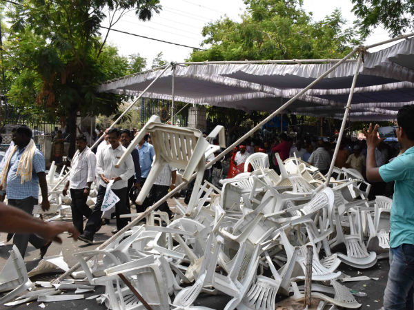 ధర్నా చౌక్ ఘటన...