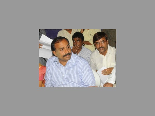 రూ. 150 కోట్లు లంచం ఇచ్చారు
