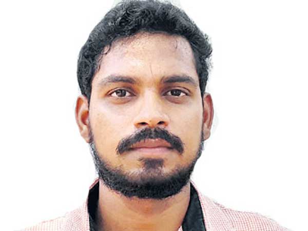 Farmer's son Got Four Govt Jobs At a Time Farmer's son Got Four Govt Jobs At a Time