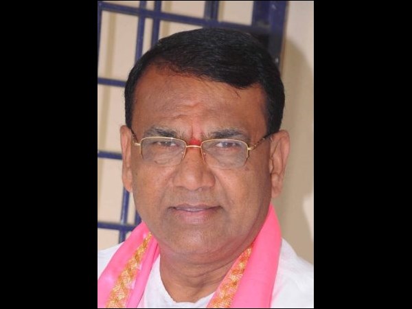 manacles to farmers is blunder mistake says pocharam srinivas reddy manacles to farmers is blunder mistake says pocharam srinivas reddy