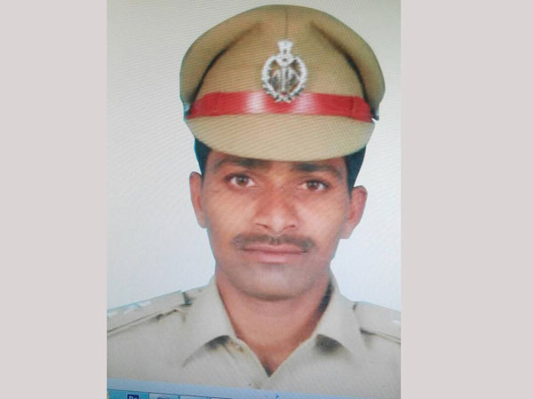 అసలు పరిచయం ఎలా?