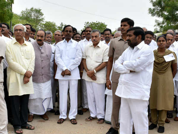 అందరికీ బాధ్యతలు పంచి...