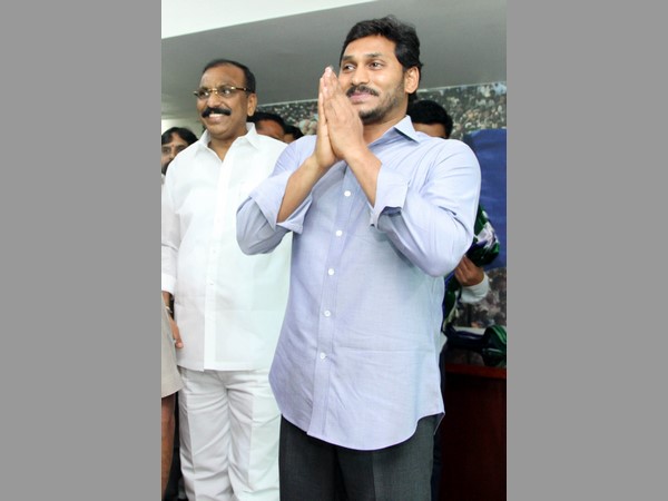 జగన్తో కలిసి మాట్లాడాలనుకుంటే...