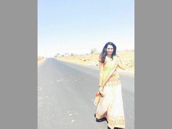 తేజస్విని ద్వారా వదిలించుకునే ప్రయత్నం..