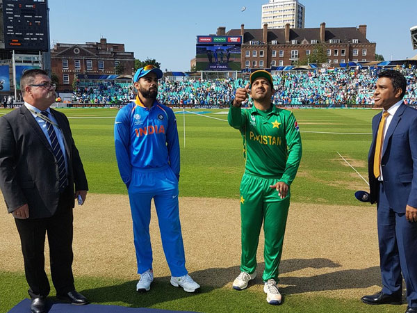 India vs Pakistan Final, ICC Champions Trophy 2017: India won the toss and elected to bowl first India vs Pakistan Final, ICC Champions Trophy 2017: India won the toss and elected to bowl first