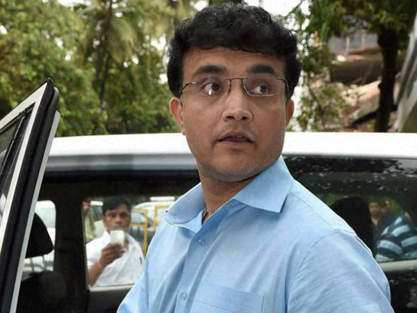 Pakistani Fans Attack Sourav Ganguly's Car Pakistani Fans Attack Sourav Ganguly's Car