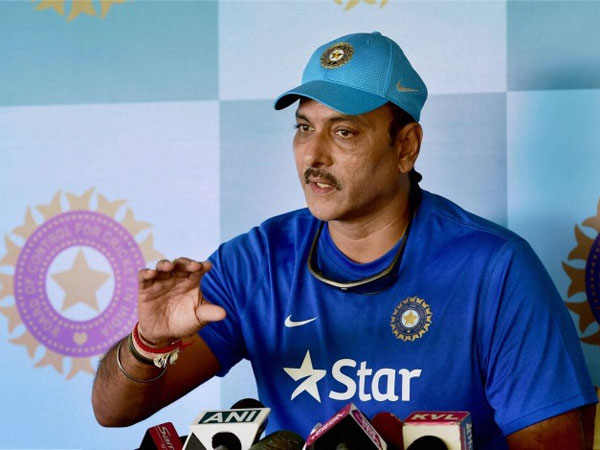 రవిశాస్త్రితో చర్చించి ఎవరి వేతనం ఎంతో