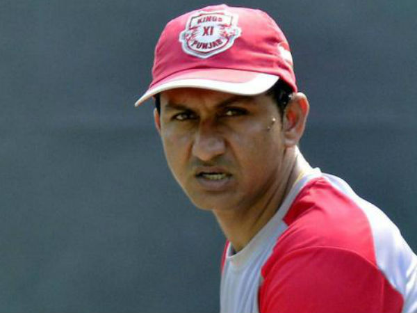 సంజయ్ బంగర్ వేతనం ఇలా