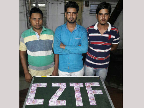 Gang nabbed in Hyderabad with Fake currency Gang nabbed in Hyderabad with Fake currency