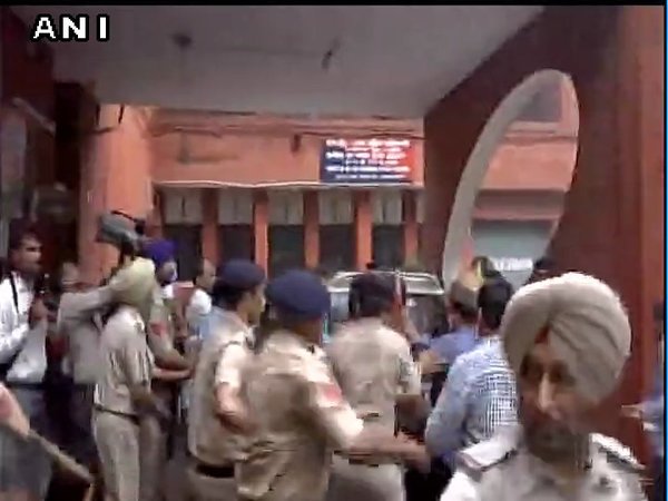 Stalking case:Vikas Barala arrested in Chandigarh Stalking case:Vikas Barala arrested in Chandigarh