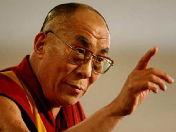 Dalai Lama invokes Hindi Chini Bhai Bhai slogan, says Doklam standoff not very serious Dalai Lama invokes Hindi Chini Bhai Bhai slogan, says Doklam standoff not very serious