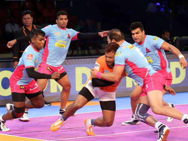 Jaipur Pink Panthers hold off Puneri Paltan for first win of the season Jaipur Pink Panthers hold off Puneri Paltan for first win of the season