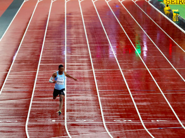 The bizarre moment a Botswanan athlete was forced to run the 200 meters alone at the World Championships The bizarre moment a Botswanan athlete was forced to run the 200 meters alone at the World Championships