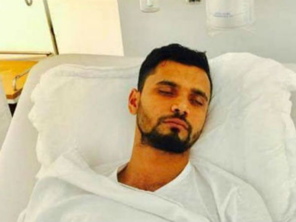 Bangladesh skipper Mashrafe Mortaza rushed to hospital after he coughs up blood Bangladesh skipper Mashrafe Mortaza rushed to hospital after he coughs up blood