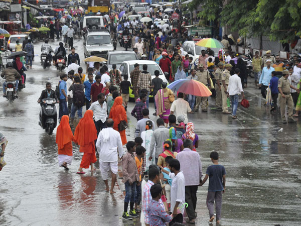 Heavy rains to lash Telangana from today Heavy rains to lash Telangana from today