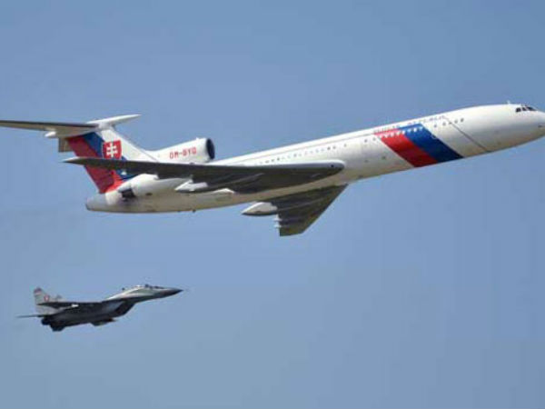 A Russian military jet flew over the US Capitol and Pentagon at a low altitude A Russian military jet flew over the US Capitol and Pentagon at a low altitude
