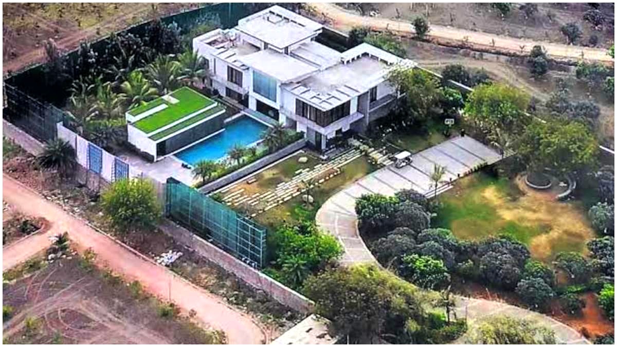 జన్వాడ ఫాంహౌస్ వద్ద మరోసారి అధికారుల సర్వే: నాలాను ఆక్రమించారా?