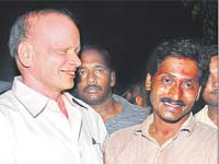 ys jagan, pilli subhash ys jagan, pilli subhash