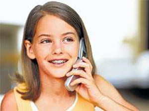 Cellphones don't raise Cancer Risk Cellphones don't raise Cancer Risk
