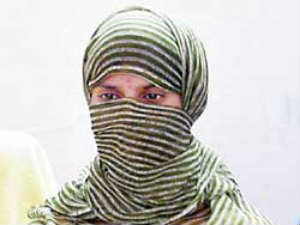 Tanduru girl in Guajarat gang captivity Tanduru girl in Guajarat gang captivity