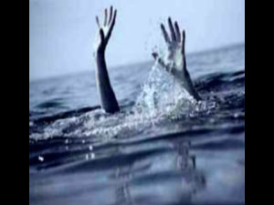 Six killed, 20 missing as boat capsizes in Bihar Six killed, 20 missing as boat capsizes in Bihar