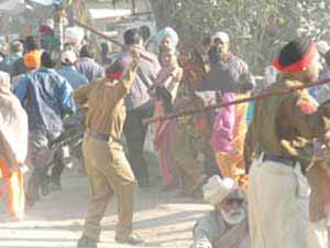 Three youths jump into well of Jammu and Kashmir Assembly Three youths jump into well of Jammu and Kashmir Assembly