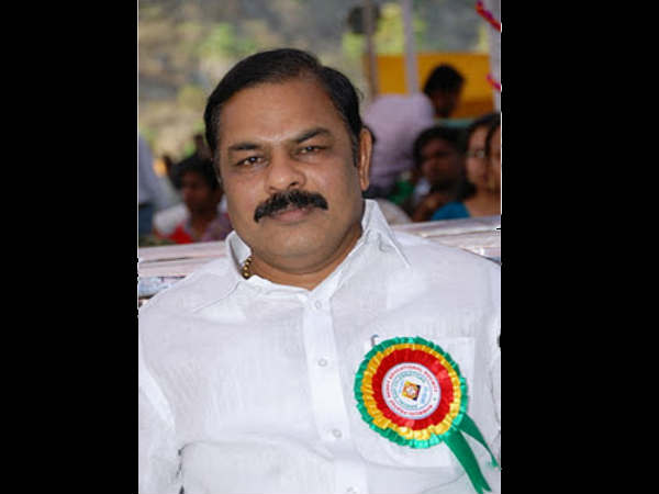 జగన్ వ్యూహం: కెసిఆర్కు కౌంటర్ వీరే