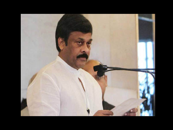 హార్డ్కోర్ కాంగ్రెసు 'సమైక్య' ఎంపిలు: 'చిరు' తోడు