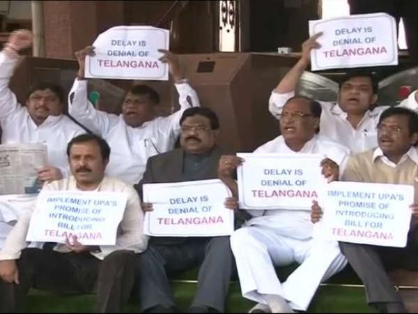 Telangana: Congress MPs may jump into other parties Telangana: Congress MPs may jump into other parties