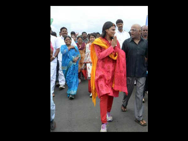 పాదయాత్ర: షర్మిల జోష్ తగ్గిందా!?