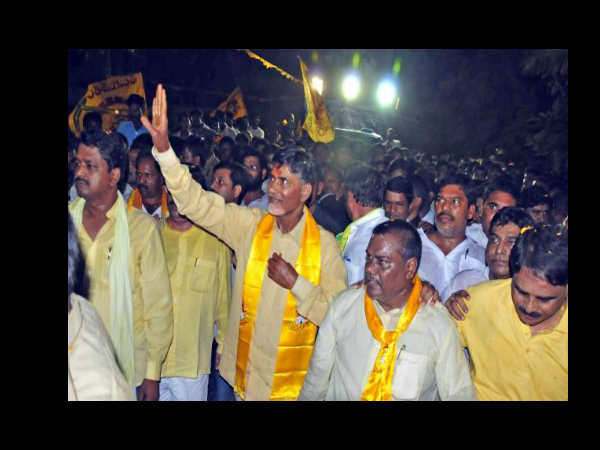 పాదయాత్ర: షర్మిల జోష్ తగ్గిందా!?