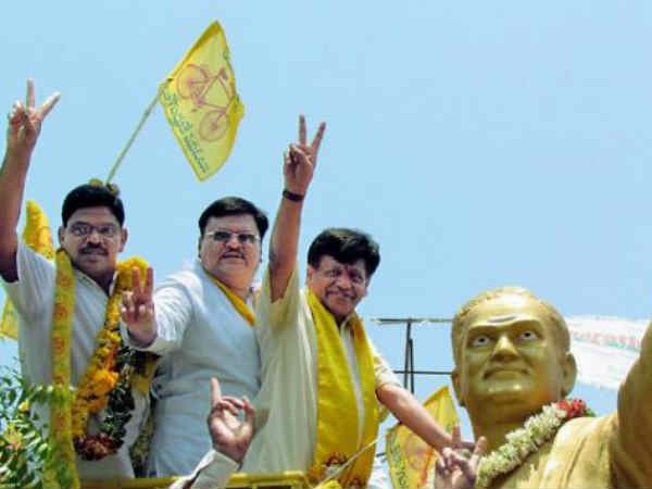 జగన్ పార్టీలోకి మైసురా జంప్