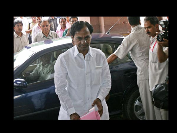 ముందస్తు: బాబును ఫాలో అవుతున్న నేతలు!