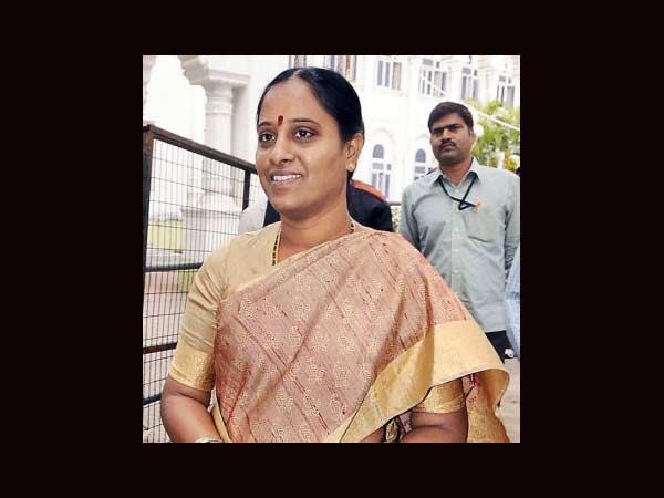 వాపు-బలుపు: జగన్కు 'సెంటిమెంట్' ట్విస్ట్!